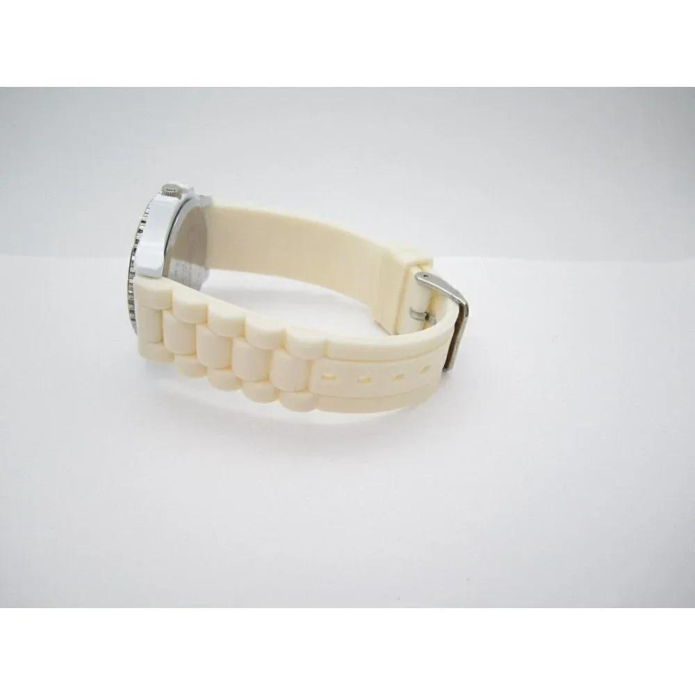 Women's Geneva Platinum Quartz WR Analog Dial Causal Round Watch (E749)